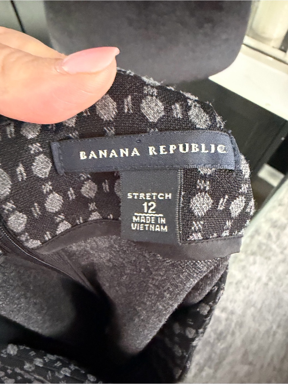 Banana Republic Stretch Sheath Career Dress Gray Black Print Size 12 - Picture 5 of 5